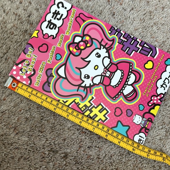 SDCC Hello Kitty pamphlet NEW - Picture 5 of 5